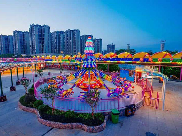 自控飛機(jī)游樂設(shè)備（8臂）